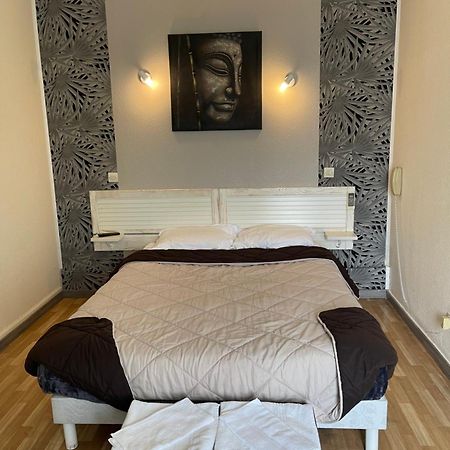 Hotel Auberge Des Charmilles Sainte-Soulle Номер фото