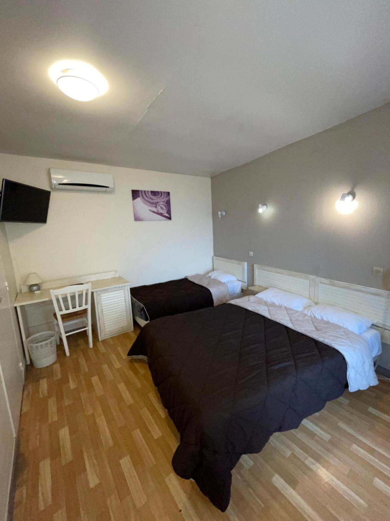 Hotel Auberge Des Charmilles Sainte-Soulle Номер фото